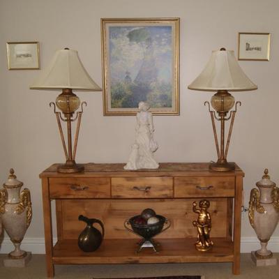 Sofa table, Lamps and decor