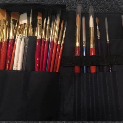 Set of brushes..
Lots of travel kits for painting / sketching