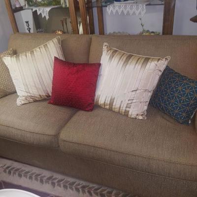 Ethan Allen sofa..like new