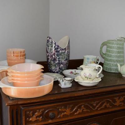 Serving containers, vases, teapots
