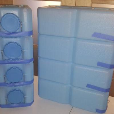 WAE110 Set of 8 WaterBricks - Water Storage Containers
