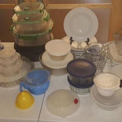 WAE124 Pyrex, Corning Wares, Storage Containers & Other Dishware
