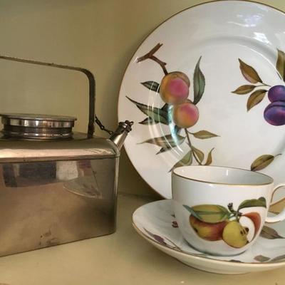 Royal Worcester, Stainless Vintage Tea Pot 