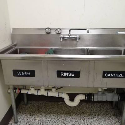 3 Bay Stainless Free Standing Sink