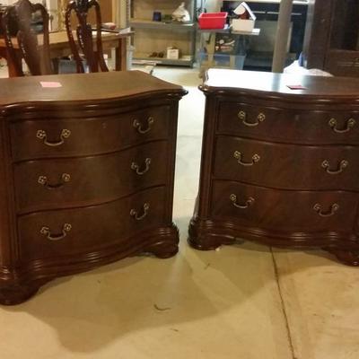 patch pair inlaid mahogany Thomasville commode chests, like new