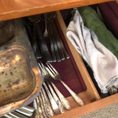 STERLING AND SILVERPLATE FLATWARE
