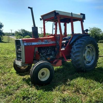Massey Ferguson 285 Cab Tractor With Loader
