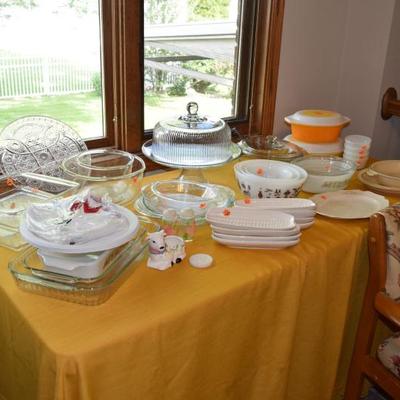 Serving bowls, glass baking pans