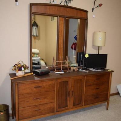 Dresser with Mirror