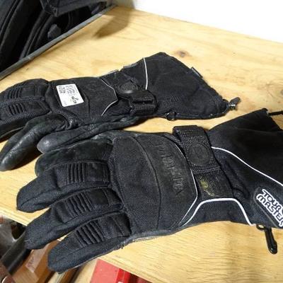 Pair of riding gloves