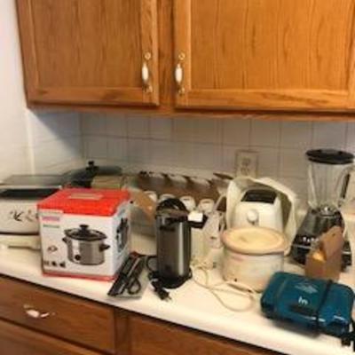 Small Appliances, Many still in boxes