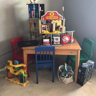 Kids table and chairs - 
Toys galore 