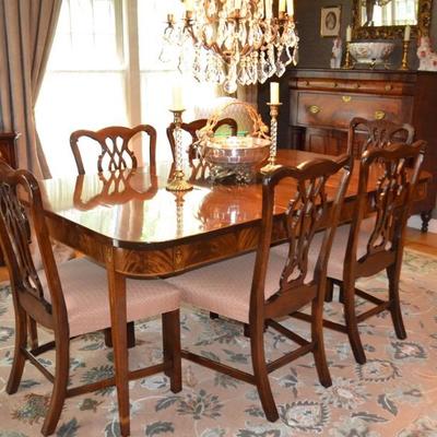Kittinger dining table and 6 chairs
