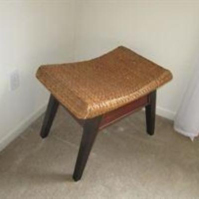 wicker stool seat