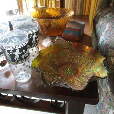 Vintage carnival glass and amber glass 