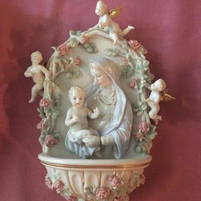 Porcelain Mother Mary religious wall hanging fountain