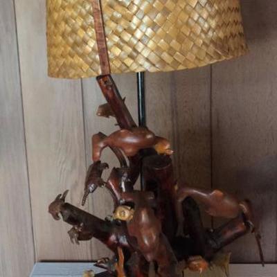 HWS108 Exquisite Wooden Sea Life Lamp