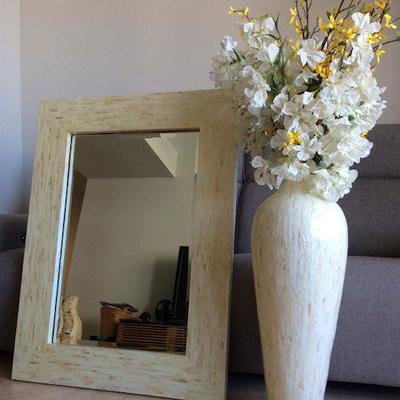 WWL013 Pearly Shells Mirror & Matching Vase