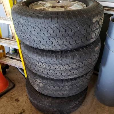 Goodyear Set of 4 Toyota Tundra Tires 275/65R13's