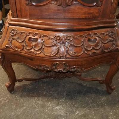 Beautiful Hand Carved Cabinet with two hidden draw ...