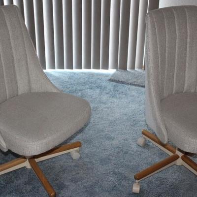 Rolling side chairs