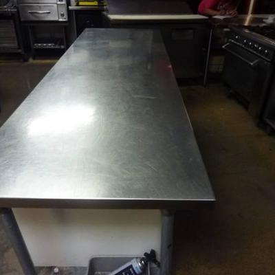 Stainless steel prep table w/shelf