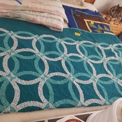 Beautiful handmade quilt $150