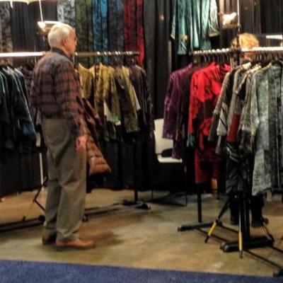 NATIONALLY KNOWN WOMEN'S KNITWEAR DESIGNER ~ WALL HANGINGS AND PAINTER SELLING HER KNITS AT THIS SALE AT SALE PRICES  
