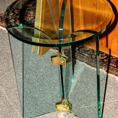 PACE DESIGN: END TABLEÂ 