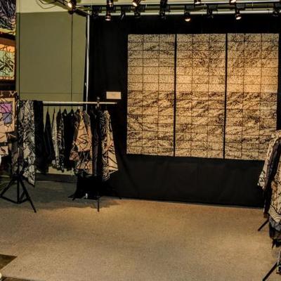 NATIONALLY KNOWN WOMEN'S KNITWEAR DESIGNER ~ WALL HANGINGS AND PAINTER SELLING HER KNITS AT THIS SALE AT SALE PRICES  