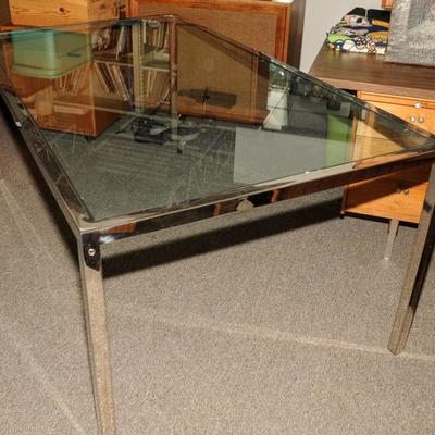 PACE DESIGN CHROME AND GLASS DINING TABLE WITH END ADD ON EXTENSIONS  