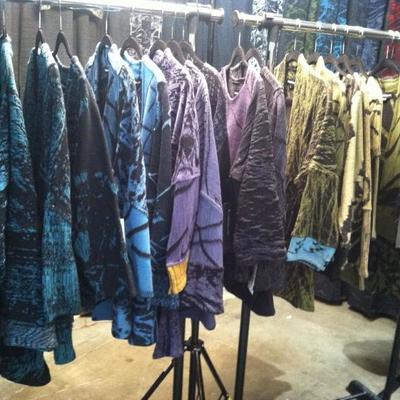 NATIONALLY KNOWN WOMEN'S KNITWEAR DESIGNER ~ WALL HANGINGS AND PAINTER SELLING HER KNITS AT THIS SALE AT SALE PRICES  