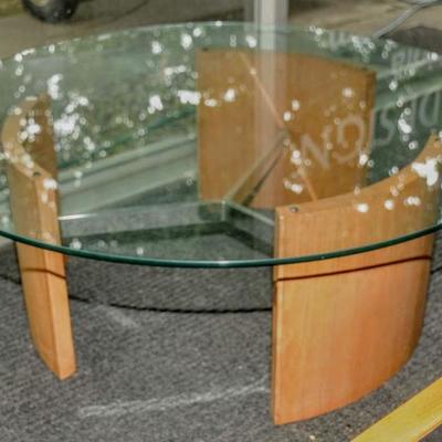 MID-CENTURY COFFEE TABLEÂ 