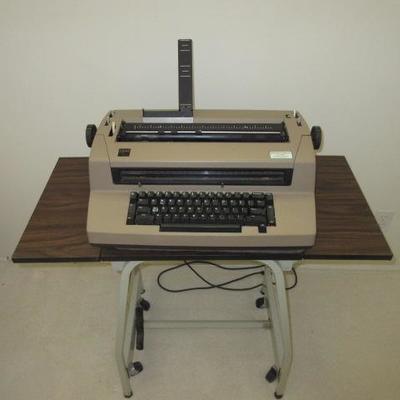 Electric typewriter