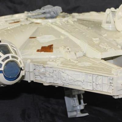 Kenner 1979 (21â€ x 17â€) Original Star Wars Han Solo's Millennium Falcon Ship (Picture 1)