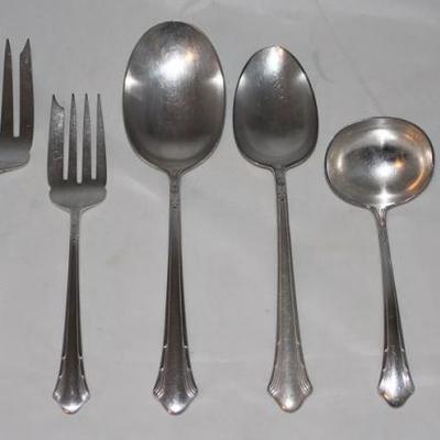 Gorham Silverplate â€œLady Carolineâ€ C.1933:  Pastry Server (2 ea), Medium Cold Meat Fork, Small Cold Meat Fork, Casserole Spoon, Table...