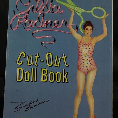 Gilda Radner Cut-Out Doll Book by Avon Books First Printing 1979