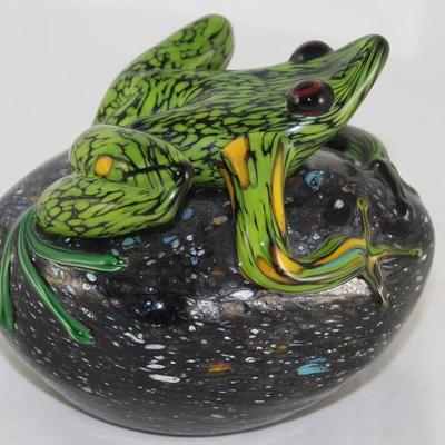 The Glass Eye Studio Art Glass Frog Paperweight 