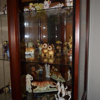 Figurines & Collectibles