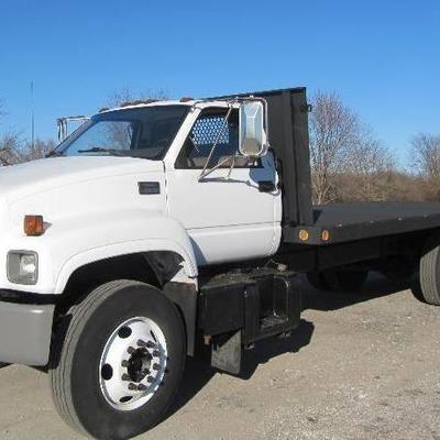 2002 GMC Flat Bed C-6500 LOW Miles Under CDL
