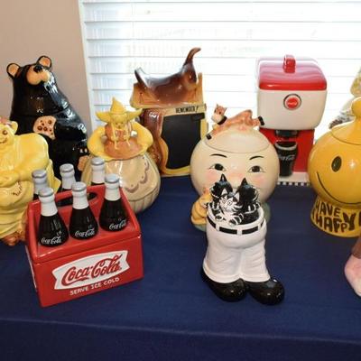 Collectible Figurines & Cookie Jars