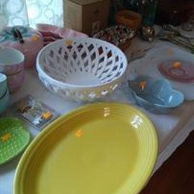 Serving platter and basket weave bowl
