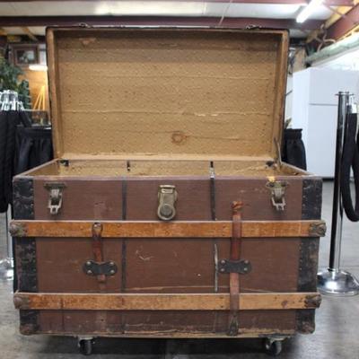 Antique American Railway Express Co Trunk