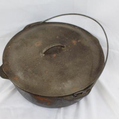 Dutch Oven Iron