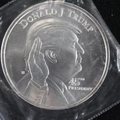 1 oz Silver Trump Round