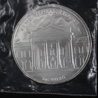 1 oz Silver Trump Round