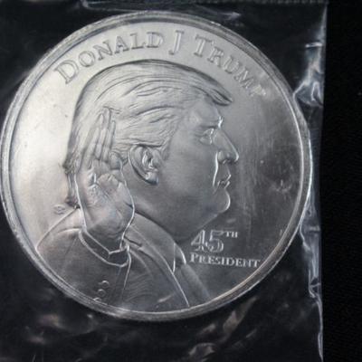 1 oz Silver Trump Round