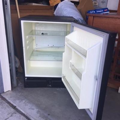 Mini Refrigerator $25