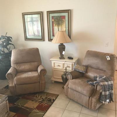 Pair of Recliners 