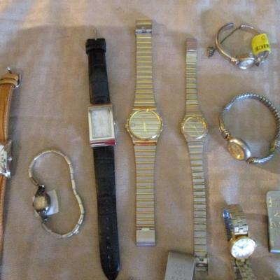 Lot of men's and women's watches